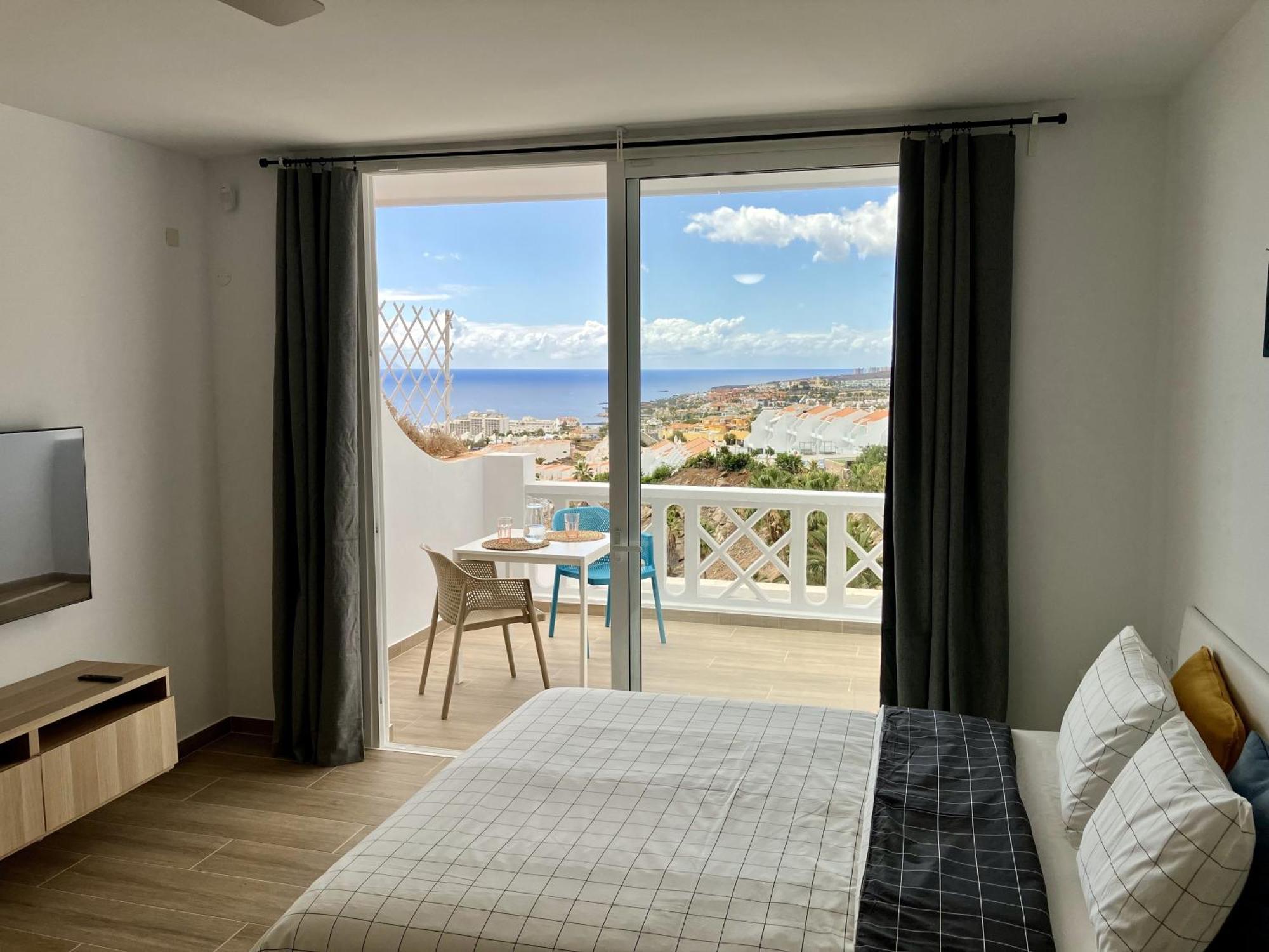 Costa Adeje - Modern Apartment With Terrace Views Of Ocean & Sunset 外观 照片