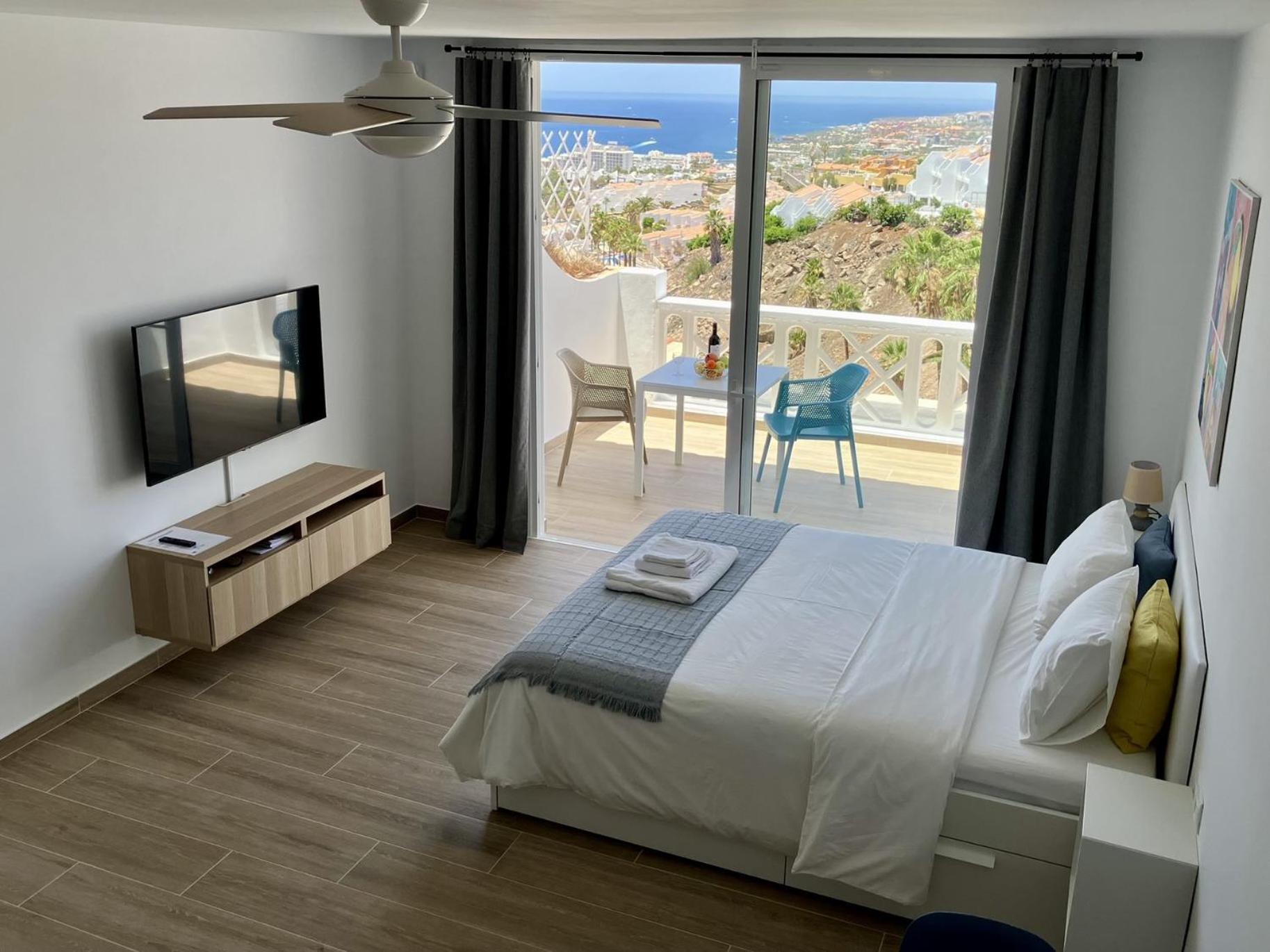 Costa Adeje - Modern Apartment With Terrace Views Of Ocean & Sunset 外观 照片